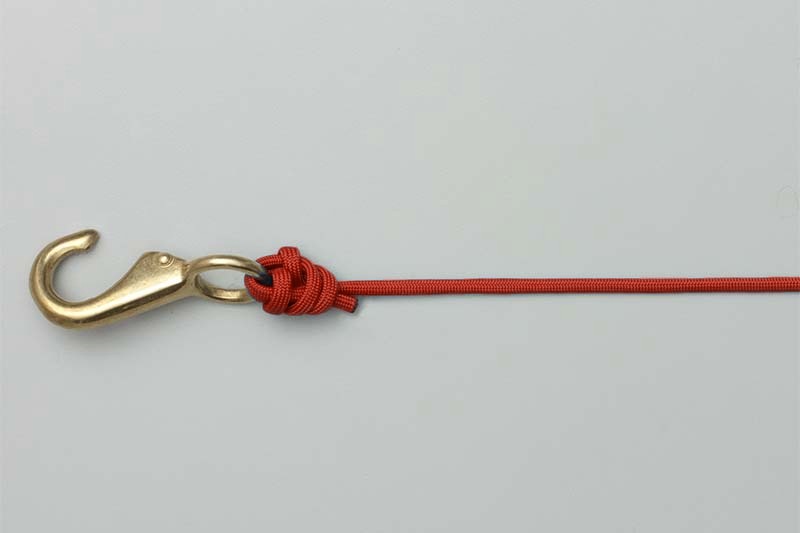 Finished Palomar knot on the hook eye